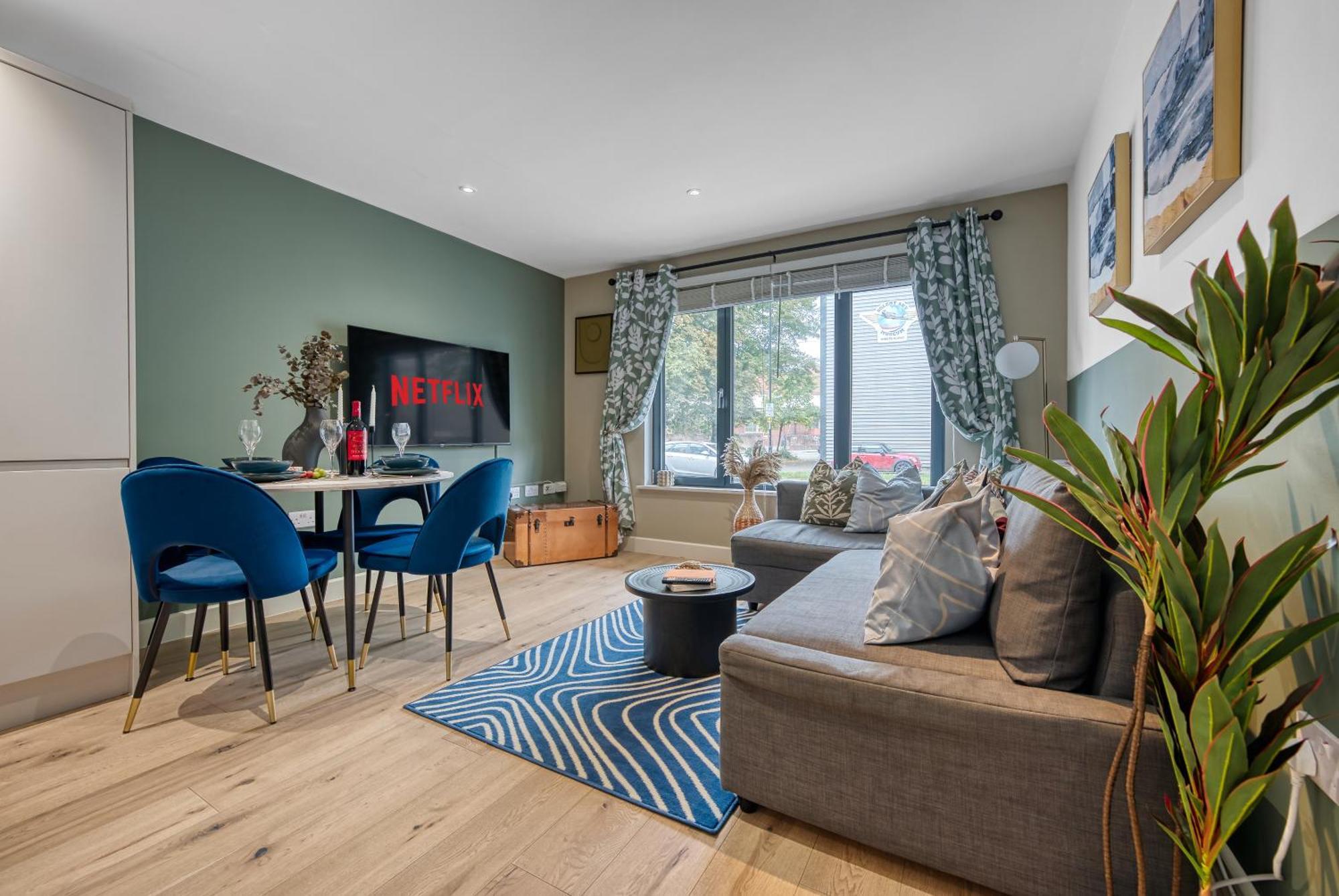 1 Bedroom Ocean Village Luxurious, Stylish & Cosy Apartment, Central Location In Southampton, Sleeps 4 - Summer Special Offer! - By Blue Puffin Stays المظهر الخارجي الصورة