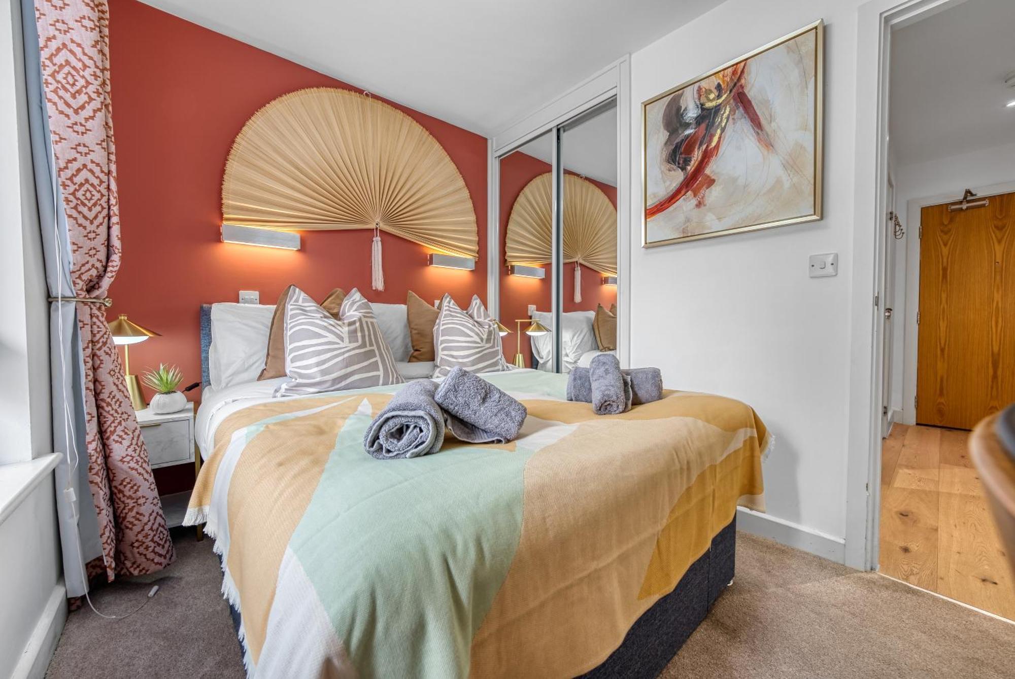 1 Bedroom Ocean Village Luxurious, Stylish & Cosy Apartment, Central Location In Southampton, Sleeps 4 - Summer Special Offer! - By Blue Puffin Stays المظهر الخارجي الصورة
